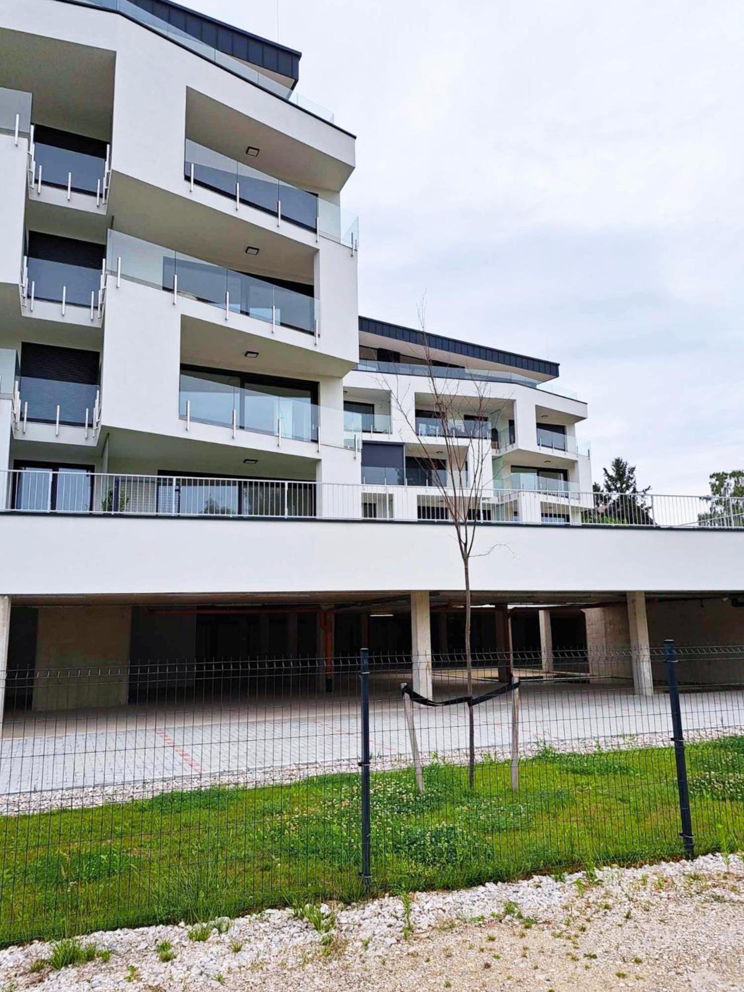 Helikon Terrace Susanne Apartment Keszthely Buitenkant foto